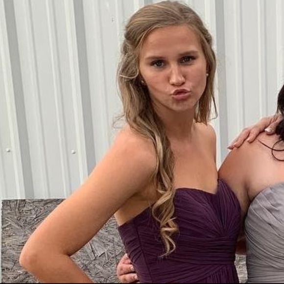 Meet Erin - Picture 1 of 4